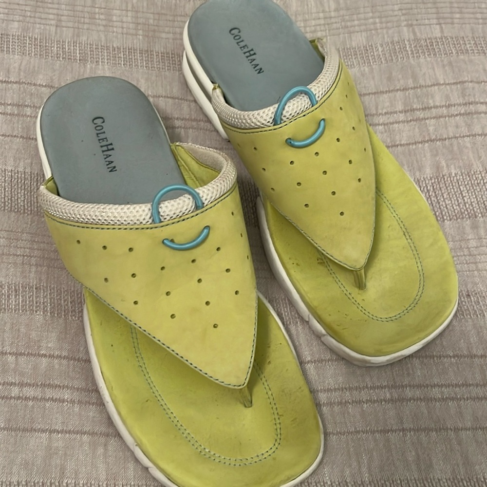 Cole Haan Air Tiller slip on sandal. Chartreuse, suede, size 8.5